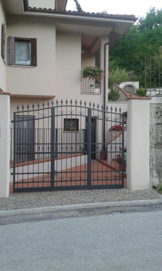 Villa Rosa Caporciano Exterior foto